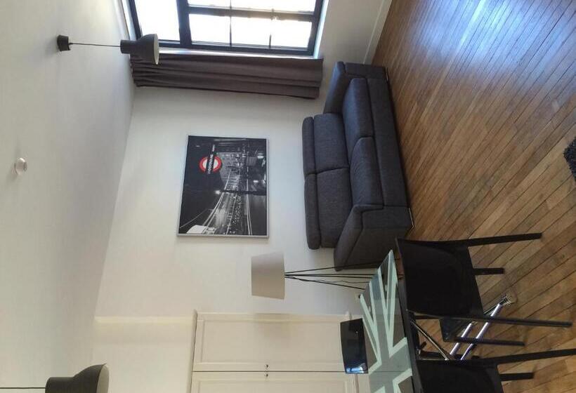 דירת חדר, Som Home