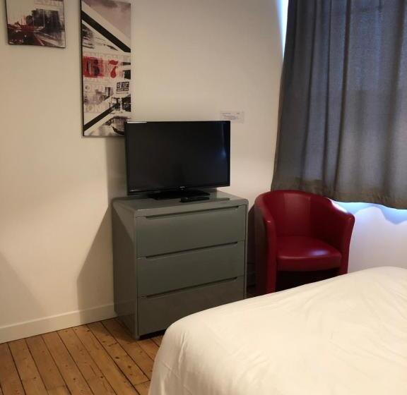 חדר סטודיו סטנדרד, Som Home