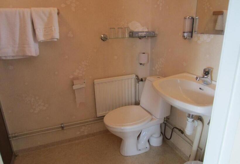 חדר סטנדרט לארבעה, Värdshuset Engelbrekt