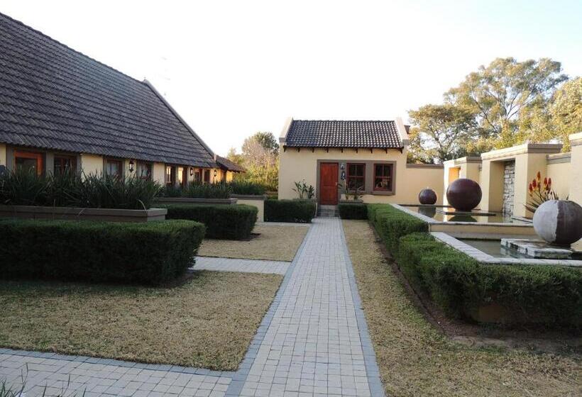 ガーデンビュースタンダードルーム, Strawberry Fields Country Manor Guest House