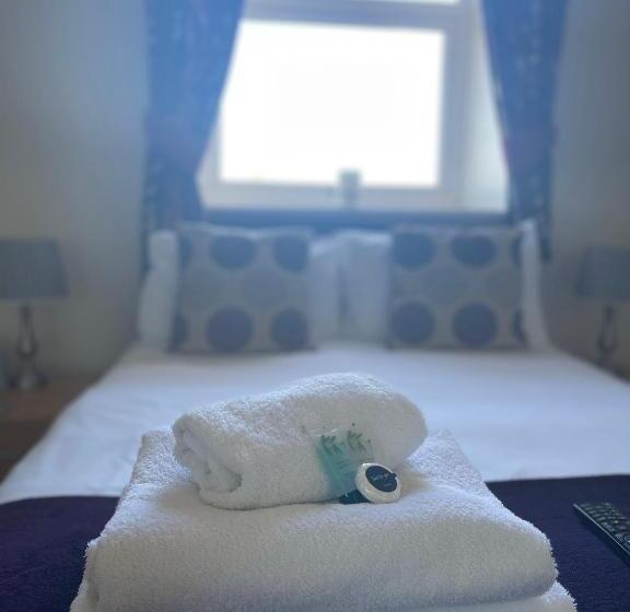 标准间, The Crossroads Inn