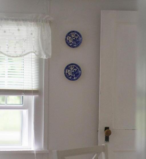 דירת חדר נוף לגינה, Historic White Blossom House