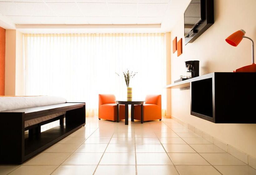 جناح جونيور, Inn Express Hotel Tula