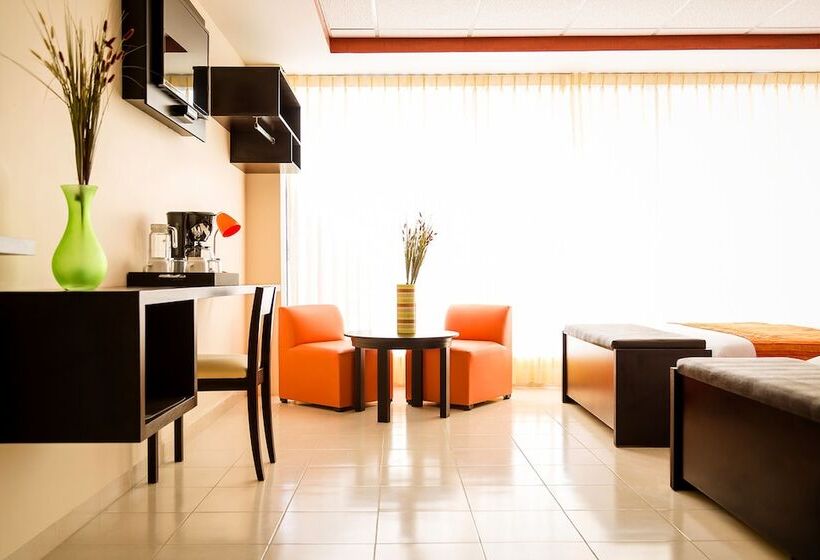 סוויטת ג'וניור, Inn Express Hotel Tula