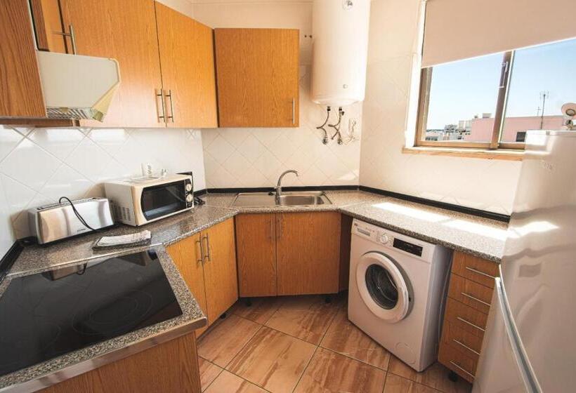 Апартаменты 1 Спальня с Балконом, Colmeia  Alojamento Local