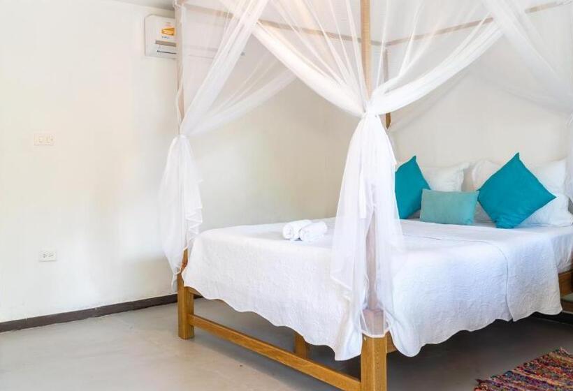 家庭间, Finca Escondida