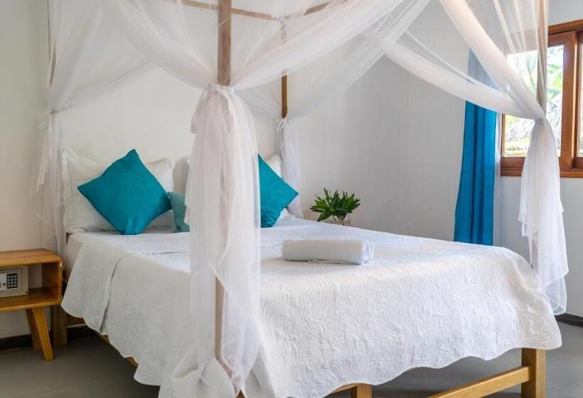 패밀리 룸, Finca Escondida