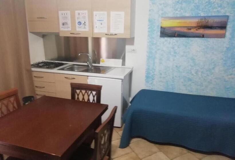 Студия Стандарт, B&b Acquamarina Villasimius