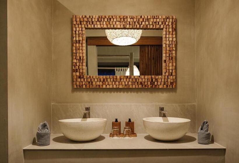 Perhehuone, The Deck Cottages Samui