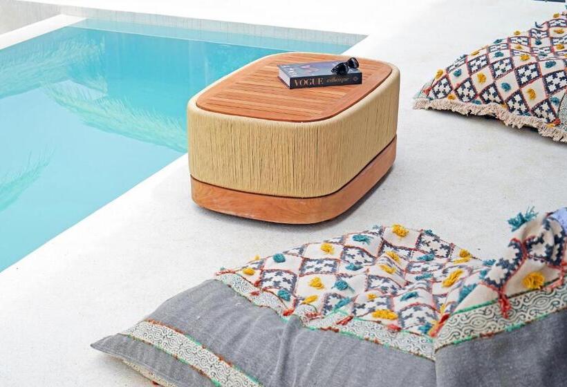 Perhehuone, The Deck Cottages Samui