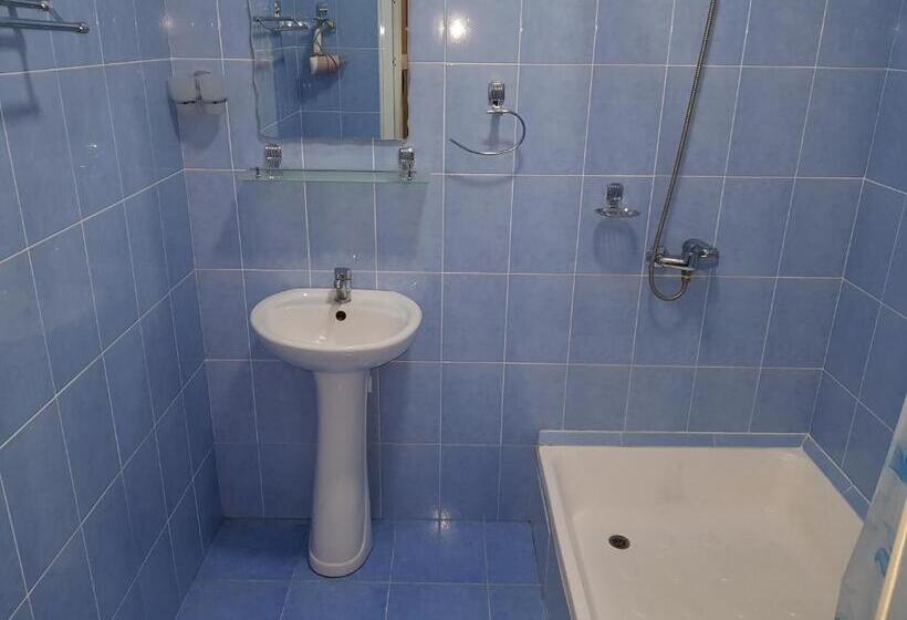 Habitació Triple Estàndard, Silver