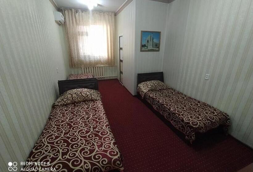 Habitació Triple Estàndard, Silver