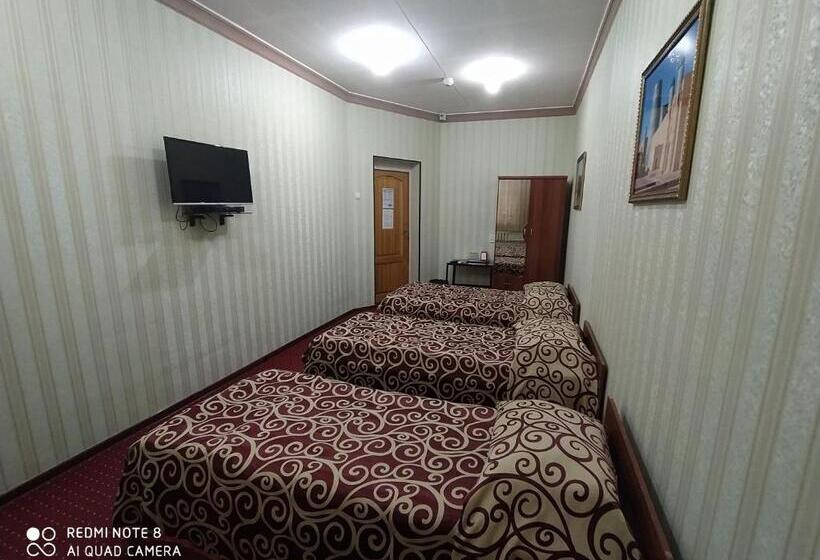 Habitació Triple Estàndard, Silver