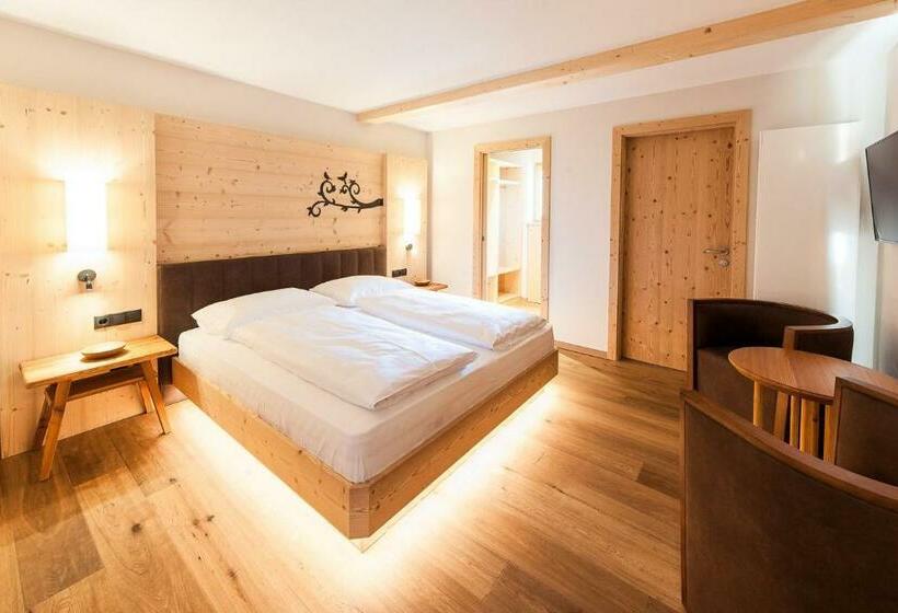 اتاق لوکس با بالکن, Sonus Alpis Adults Only