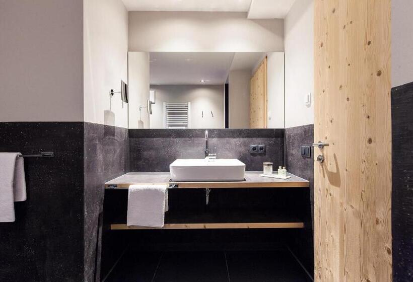 اتاق لوکس با بالکن, Sonus Alpis Adults Only