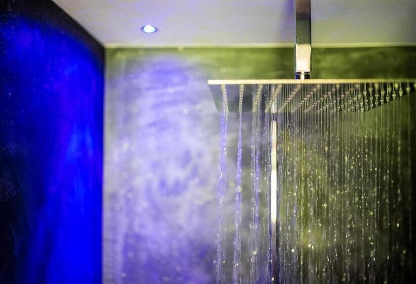 سوییت جونیور, Sonus Alpis Adults Only