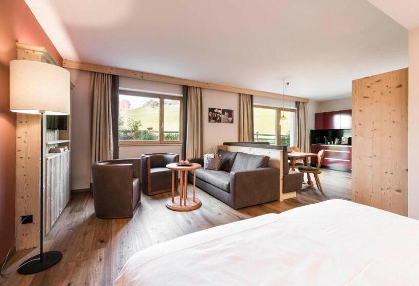 سوییت جونیور, Sonus Alpis Adults Only