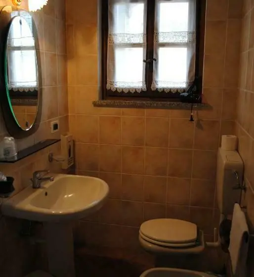 スタンダードルーム, Azienda Agricola Tenuta Del Barone