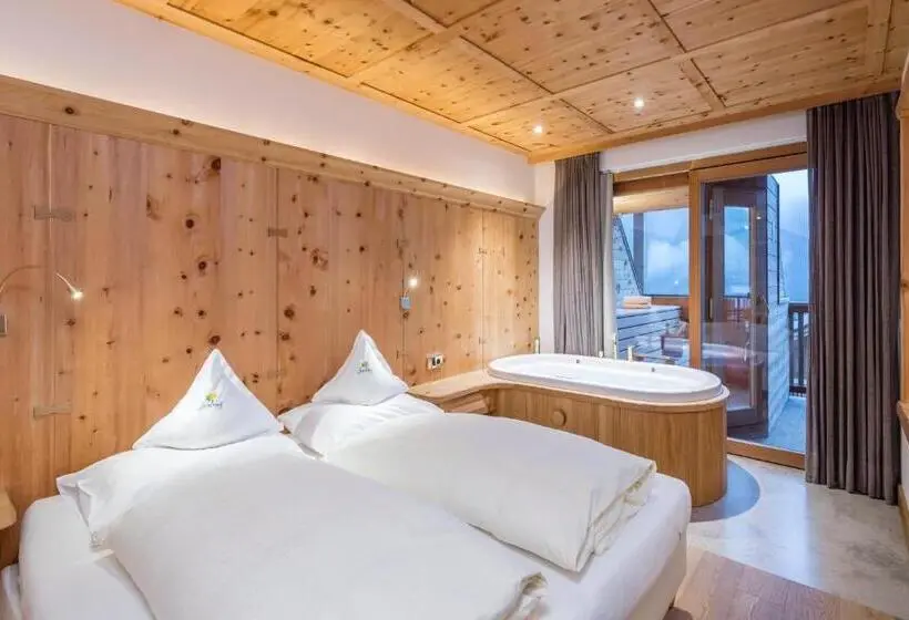 Deluxe-huoneisto 1 Makuuhuone, Naturhotel Lüsnerhof