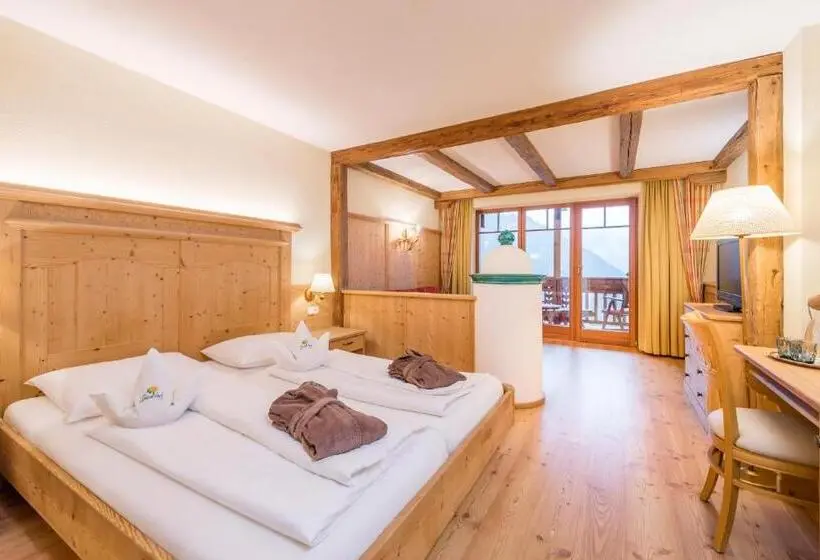 Deluxe-huone Parveke, Naturhotel Lüsnerhof