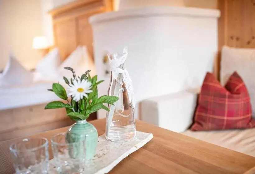 Deluxe-huone Parveke, Naturhotel Lüsnerhof