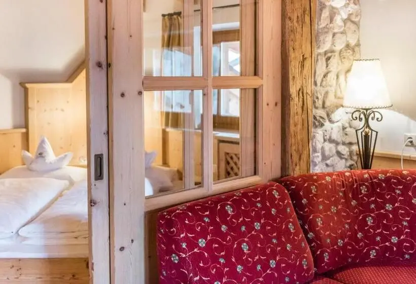 Deluxe-huone Parveke, Naturhotel Lüsnerhof