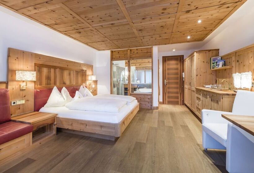 디럭스 자쿠지룸, Naturhotel Lüsnerhof