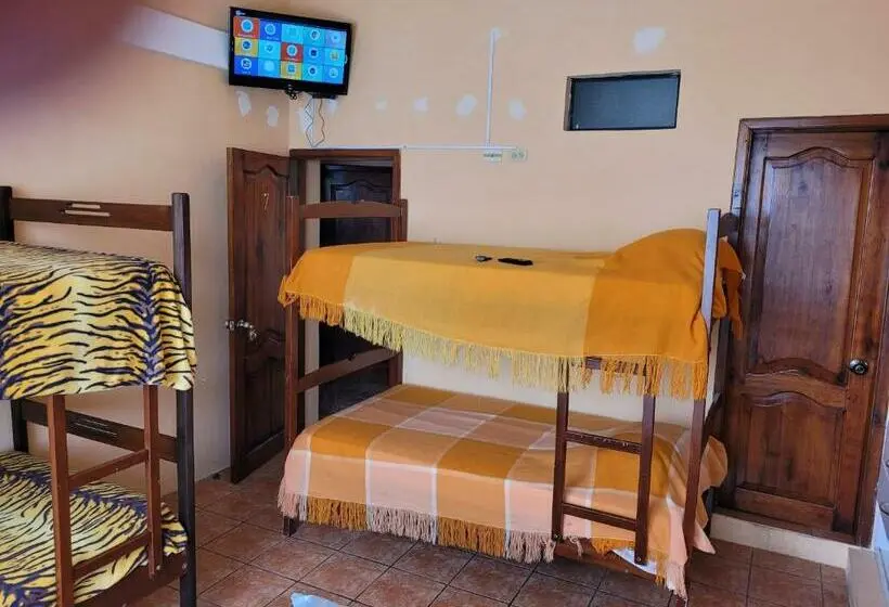 اتاق خانوادگی, Hostal Haziel