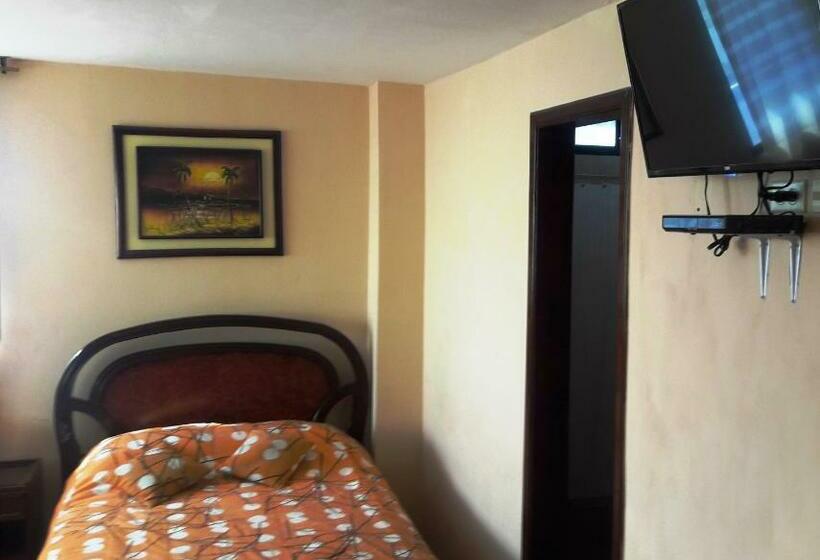 패밀리 룸, Hostal Haziel