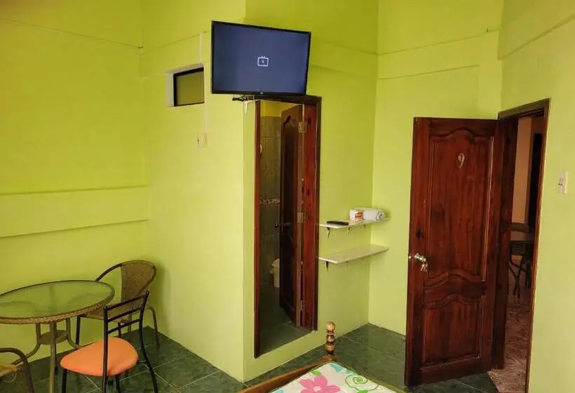 اتاق استاندارد, Hostal Haziel