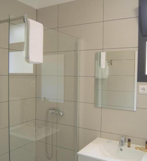 إستديو قياسى مزود بشرفة, Apartamentos Turísticos Vitoria By Petit Hotels