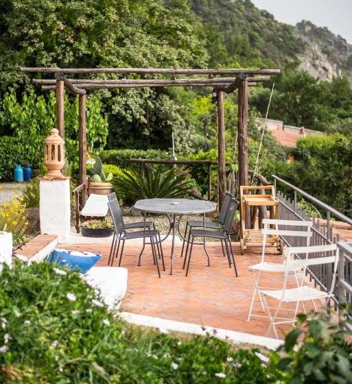 اتاق لوکس, B&b Calandrella