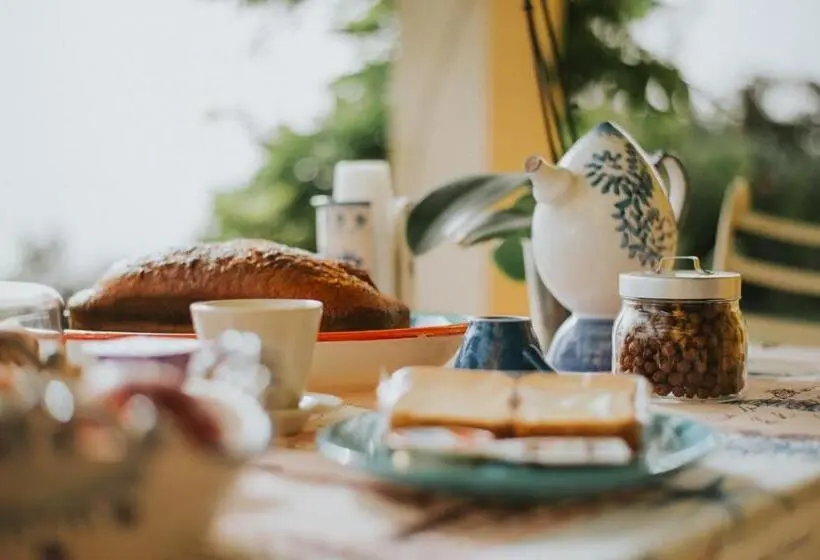 اتاق لوکس, B&b Calandrella