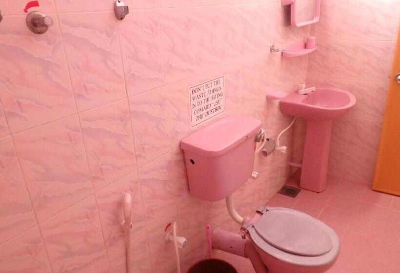 اتاق خانوادگی, K Holiday