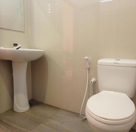 اتاق استاندارد سه نفره, K Holiday