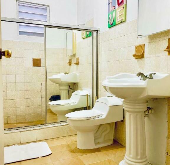 اتاق خانوادگی, Coastal Express Inn & Suites #1 At 681 Ocean Drive