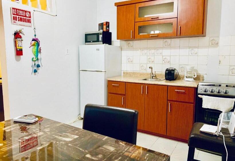 اتاق خانوادگی, Coastal Express Inn & Suites #1 At 681 Ocean Drive