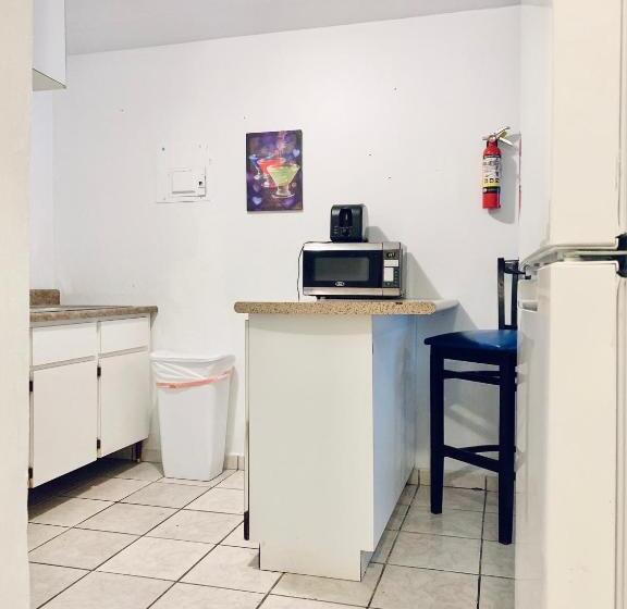 ویلای 2 خوابه, Coastal Express Inn & Suites #1 At 681 Ocean Drive