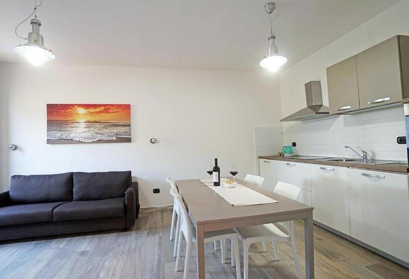 شقة غرفة واحدة, Cascina Al Colle