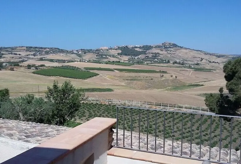 اتاق استاندارد با بالکن, Agriturismo Raffo