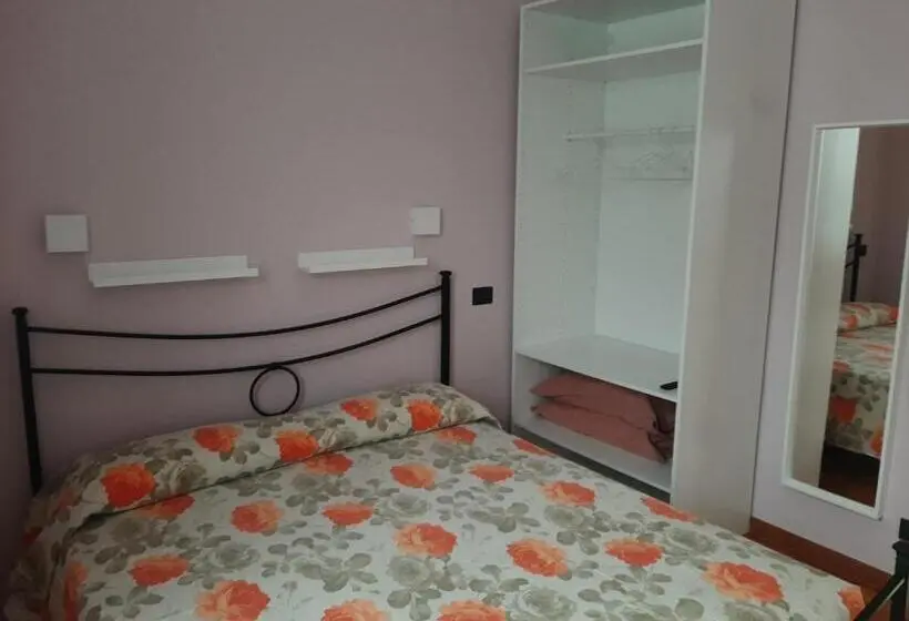 Standard Yhden Hengen Huone, La Bertina