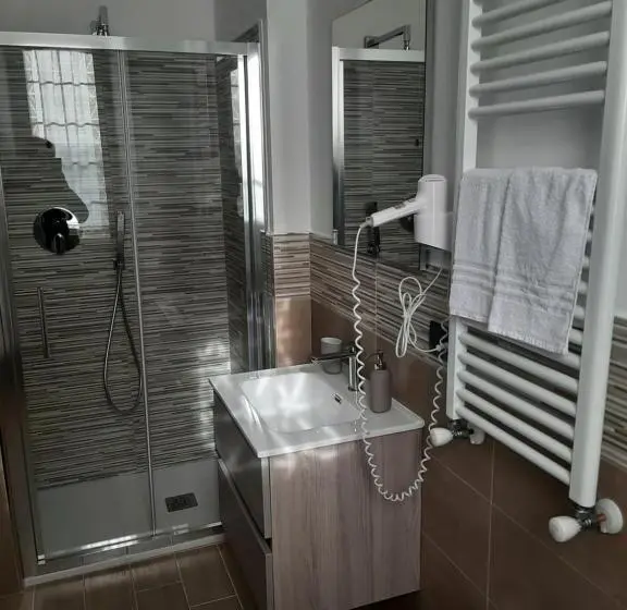 Standard Yhden Hengen Huone, La Bertina