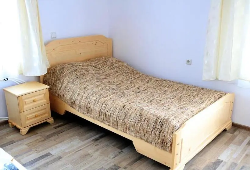 اتاق استاندارد سه نفره, къща за гости марина ливада
