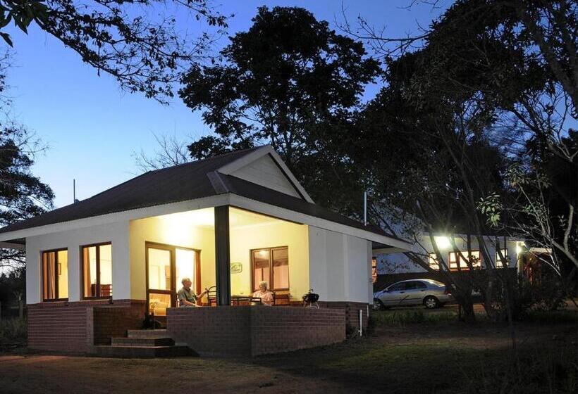スタンダードバンガロー, Heuglins Lodge