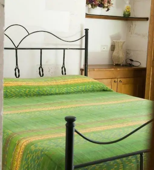 اتاق استاندارد سه نفره, Lapignagialla