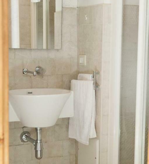 Üç Kişilik Standart Oda, Lapignagialla