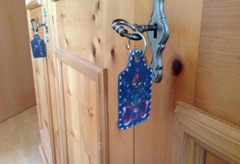 Standard Kolmen Hengen Huone, Alpengasthof Grobbauer