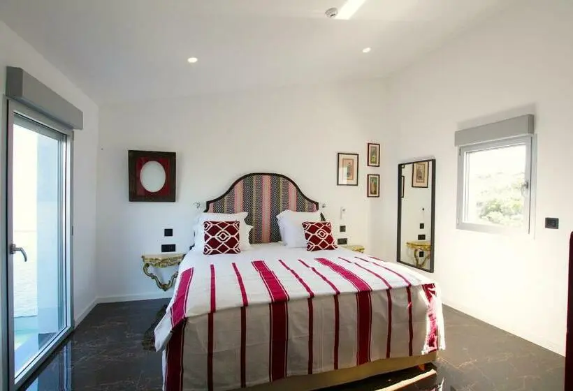 Deluxe Suite Sea View, Minera