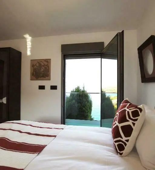 Deluxe Suite Sea View, Minera