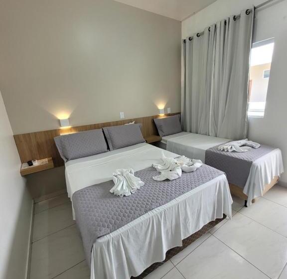 Quarto Triplo Estandar com Sacada, Pousada Concha Dourada